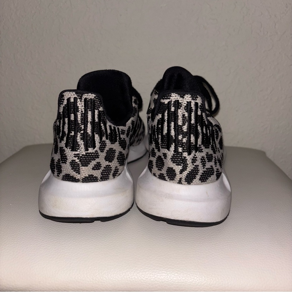 Adidas Printed Swift Run - image 4